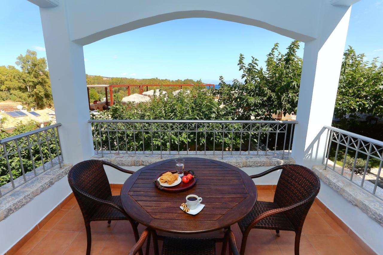 Vathi Hotel Exterior photo