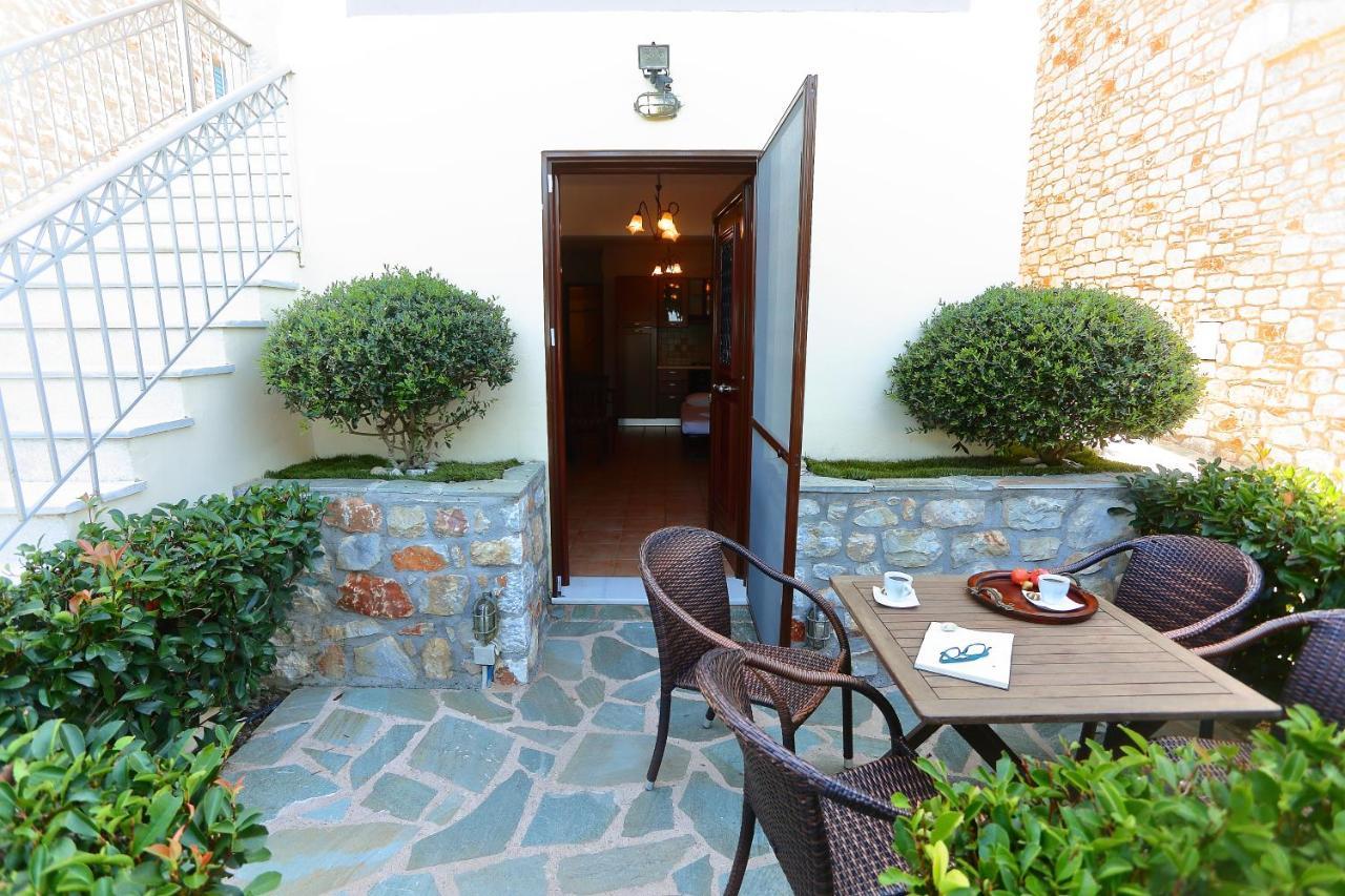 Vathi Hotel Exterior photo